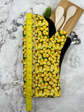 Oven mitts. Food. Lemons