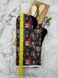 Oven Mitts. Pop Culture. Horror.