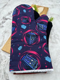 Oven Mitts. Pop Culture. Dr. Who Tardis. Large