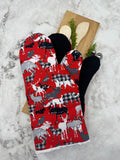 Oven Mitts. Animals. Canada on red.