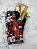 Oven Mitts. Animals. Canada red squares.