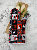 Oven Mitts. Animals. Canada red squares.