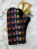 Oven Mitts. Pop Culture. Five Nights at Freddies.