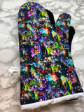 Oven mitts. Pop Culture. Hocus Pocus