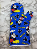 Oven Mitts. Pop Culture. D. Mickey Mouse.