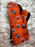 Oven Mitts. Sports. Oilers