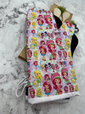 Oven Mitts. Pop Culture. Strawberry Shortcake.