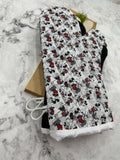 Oven Mitts. Pop Culture. D. Mickey Mouse.