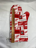 Oven Mitts. Sports. Red Wings.