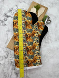 Oven Mitts. Animals. Dogs. Golden Retriever.