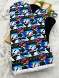 Oven Mitts. Pop Culture. Toothless.