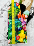 Oven mitts. Food. Vegetable Garden.