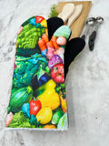 Oven mitts. Food. Vegetable Garden.