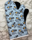 Oven mitts. Food. Tacos and call me pretty