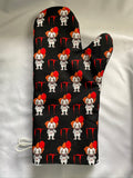 Oven mitts. Pop culture. IT