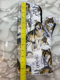 Oven mitts. Animals. Wolf. Wolves