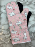 Oven mitts. Animals. Bunny rabbit.