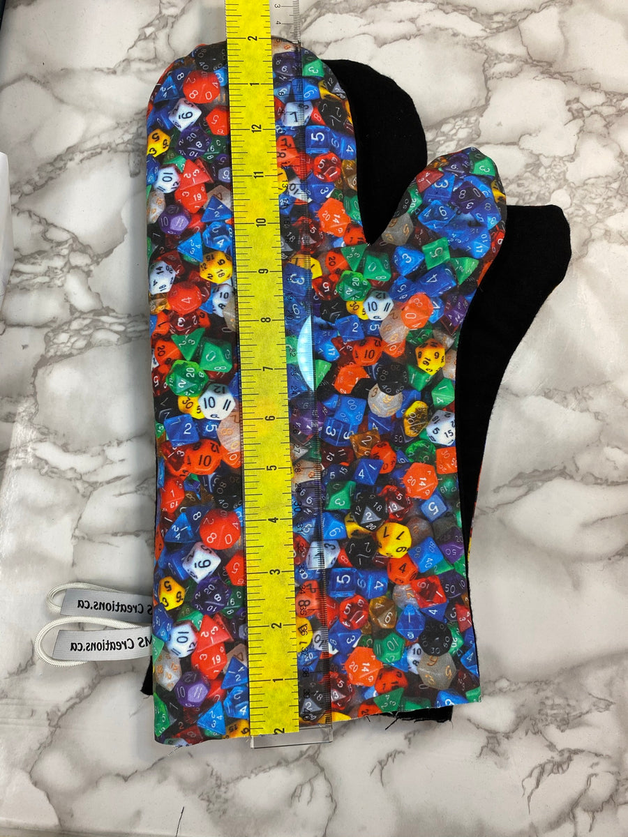 Oven mitts. Pop Culture. Game Dice real MS Creations Stratford
