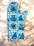Oven mitts. Life. Dutch. Netherlands light blue