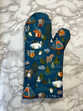 Oven mitts. Animals. Camping critters