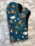 Oven mitts. Animals. Camping critters