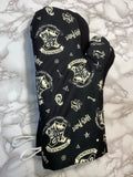 Oven mitts. Pop Culture. Harry potter. Black