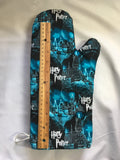 Oven mitts. Pop culture. Harry Potter. Hogwarts. Blue.