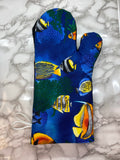 Oven mitts. Animals. Fish. Tropical