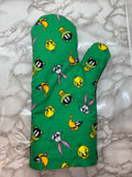 Oven mitts. Pop Culture. Looney Tunes. Green