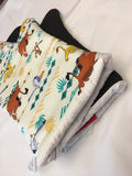 Oven Mitts. Pop Culture. D. Lion King