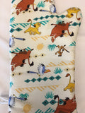 Oven Mitts. Pop Culture. D. Lion King