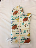 Oven Mitts. Pop Culture. D. Lion King