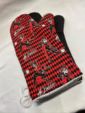 Oven mitts. Pop culture. Harley Quinn.