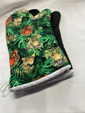 Oven mitts. Animals. Jungle cats
