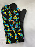 Oven mitts. Animals. Cat. Tie dye kitty's