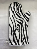 Oven mitts. Animals. Zebra print