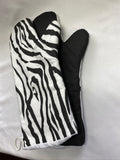 Oven mitts. Animals. Zebra print