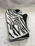 Oven mitts. Animals. Zebra print