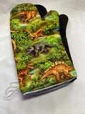 Oven mitts. Animals. Dinosaurs