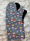 Oven mitts. Sports. Curling