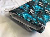 Oven mitts. Pop culture. Harry Potter. Hogwarts. Blue.