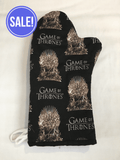 Oven mitts. Pop culture. Game Of Thrones Iron Throne