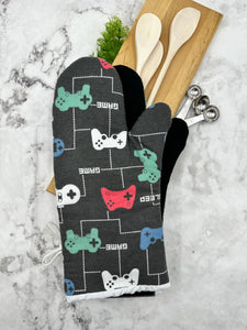 Oven Mitts. Pop Culture. Game. Controllers.