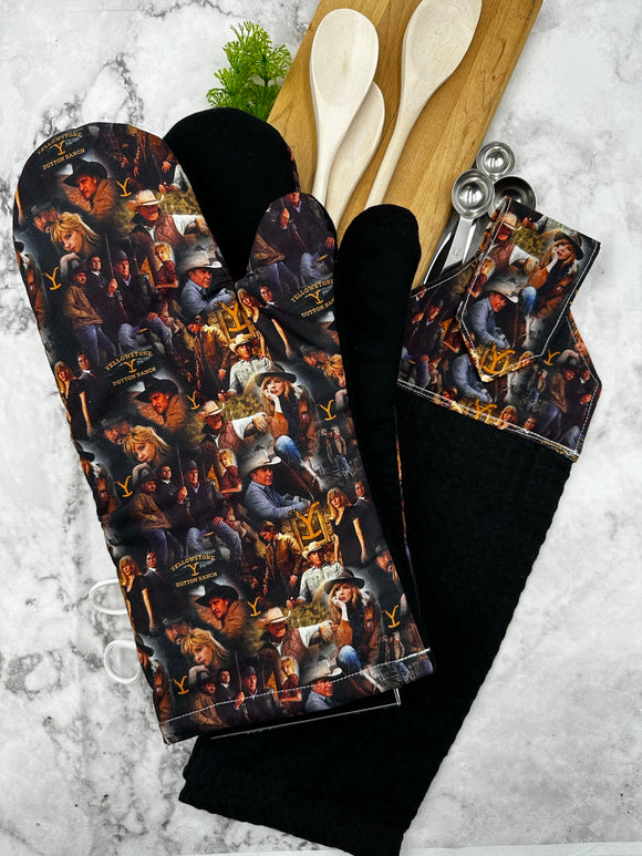 Oven Mitts. Pop Culture. Yellowstone. Oven Mitts and Tea Towel