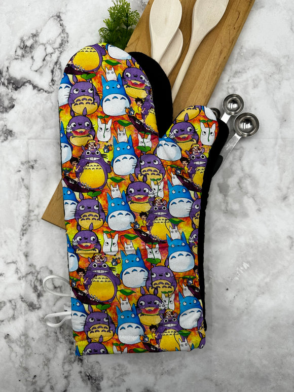 Oven Mitts. Pop Culture. Totoro.