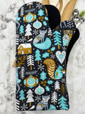 Oven Mitts. Winter. Forest