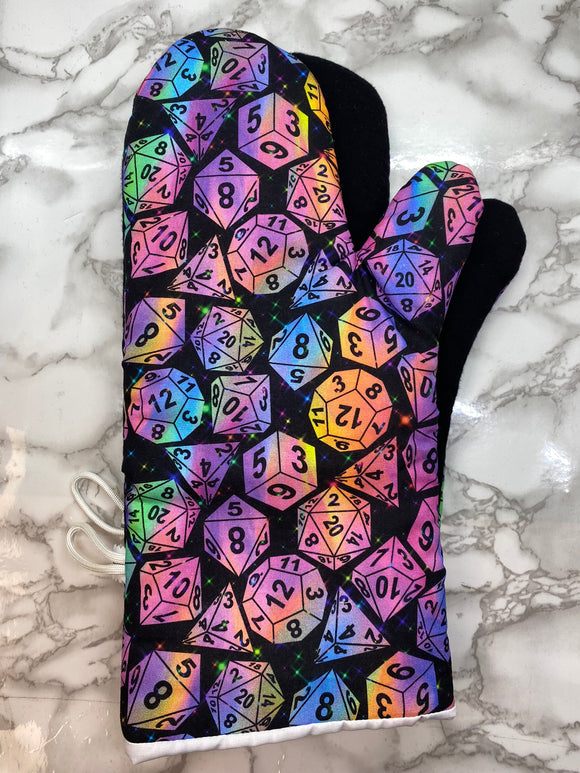 Oven Mitts. Game. Dice D20.