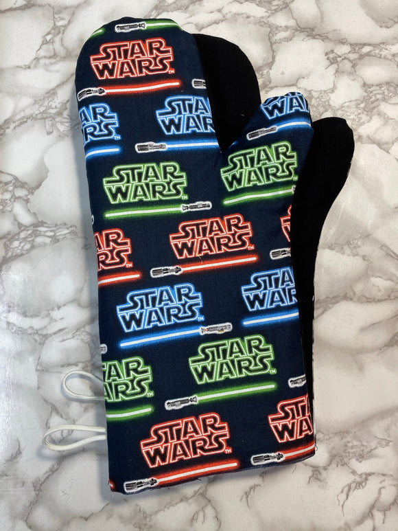 Oven Mitts. Pop Culture. Star Wars. Lightsabers