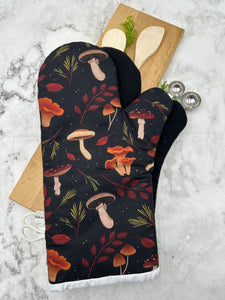 Oven Mitts. Food. Mushrooms.