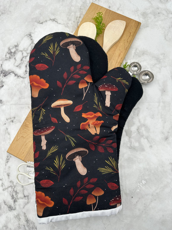Oven Mitts. Food. Mushrooms.